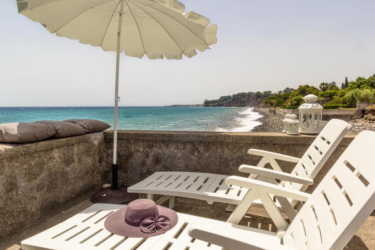 Sea Paradise - Il Mare Sotto La Finestra Riposto Buitenkant foto