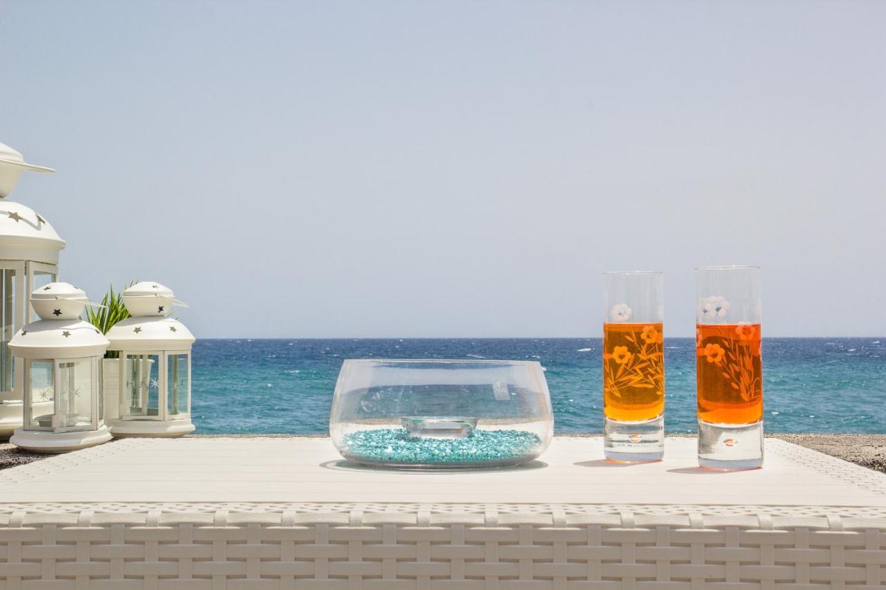 Sea Paradise - Il Mare Sotto La Finestra Riposto Buitenkant foto